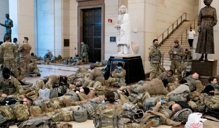 Sepekan Jelang Pelantikan Joe Biden, Garda Nasional AS Bermalam di Gedung Capitol