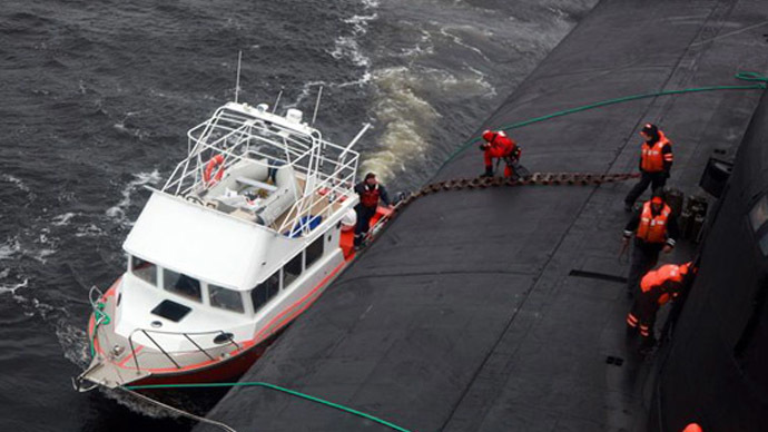 Lontong Nuklir russia selamatkan kapal nelayan