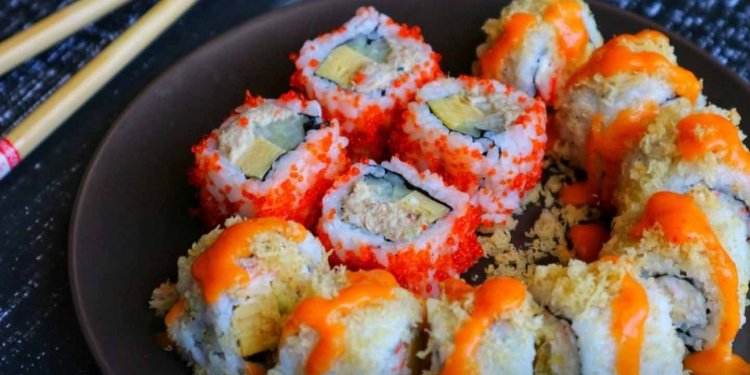 Mengenal Sushi, Makanan Jepang Paling Populer Yang Aslinya Dari China