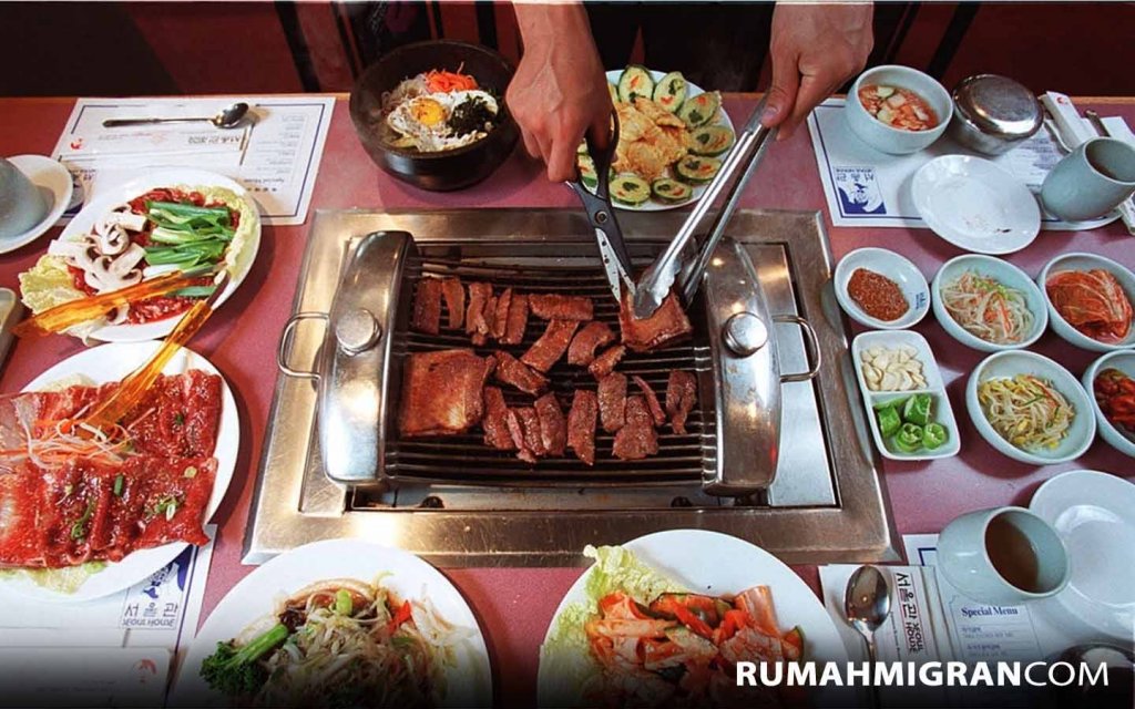 Dapat Gratis Makan Tiap Hari, PMI Korea Ini Pamer Menu Makanan Yang Disantapnya
