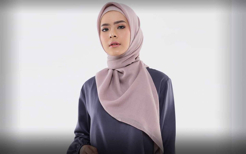 3 Jenis Bahan Hijab, Referensi Wanita Muslim Berbusana Syar’i