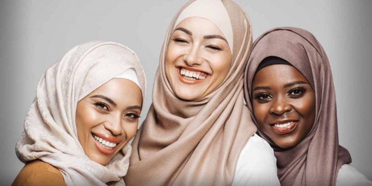 3 Jenis Bahan Hijab, Referensi Wanita Muslim Berbusana Syar’i