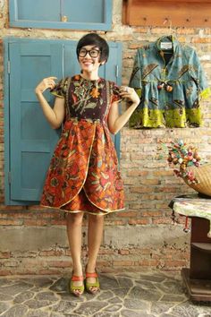 Yuk Intip Bidadari Pake Batik!