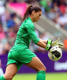 10 Pesepakbola Wanita Tercantik di 2016!