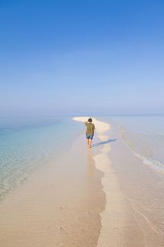 PESONA INDONESIA, Pantai Terindah Ada di Bawean