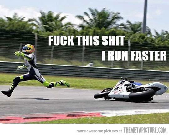kumpulan foto-foto rider MotoGp saat terjatuh dari kuda besinya..