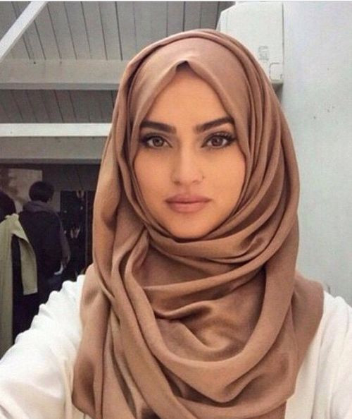 cantiknya-artis-artis-hollywood-ini-kenakan-hijab