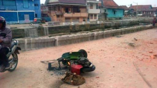 kasihan-dicurigai-mata-mata-motor-raffi-dibakar