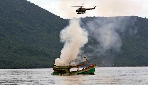  [ Boommm ] Menteri Susi Bom Kapal Thailand Pekan Ini