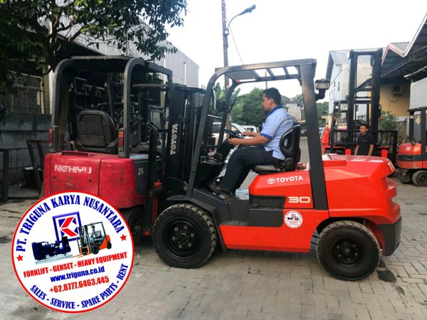 Mengenal Apa itu Forklift dan Jenisnya