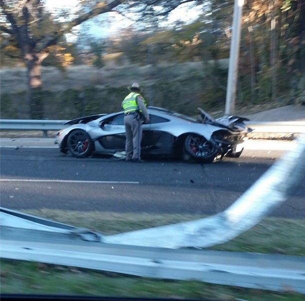 PARAH GAN, BARU BELI KEMARIN SORE, MOBIL MEWAH INI HANCUR GAK KARUAN :Sedih