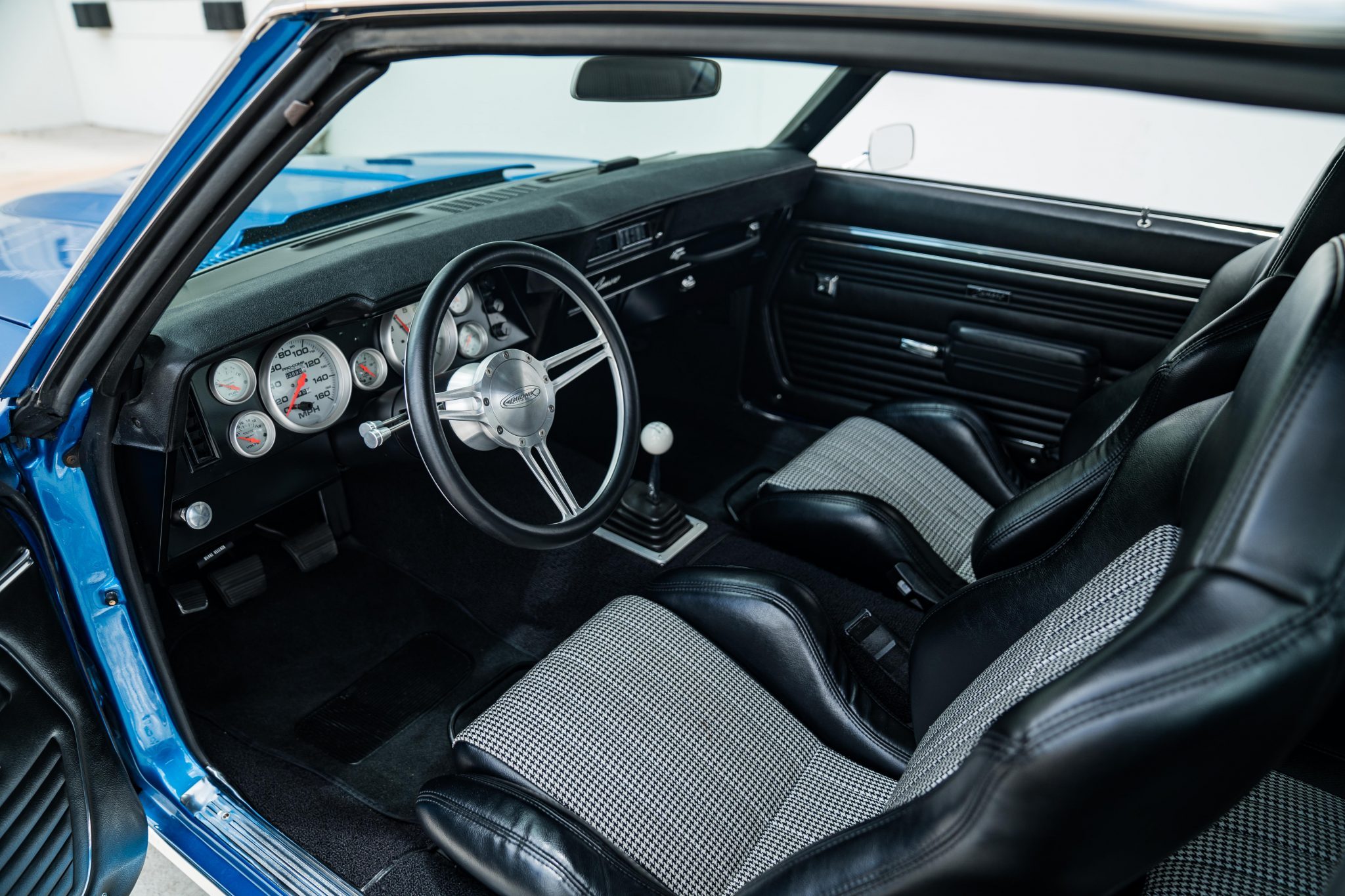 Chevrolet Camaro RS/SS 1969 Ini Adalah Kesempurnaan Bagi Para Pro