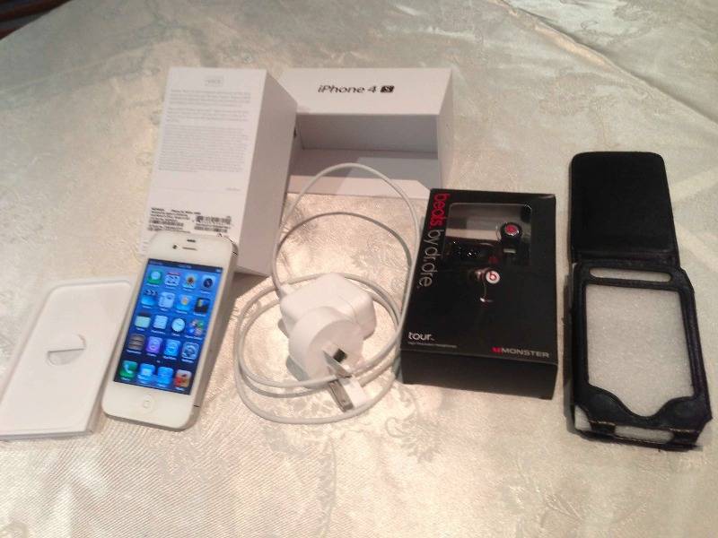 iphone 4s 32gb white (jakarta)