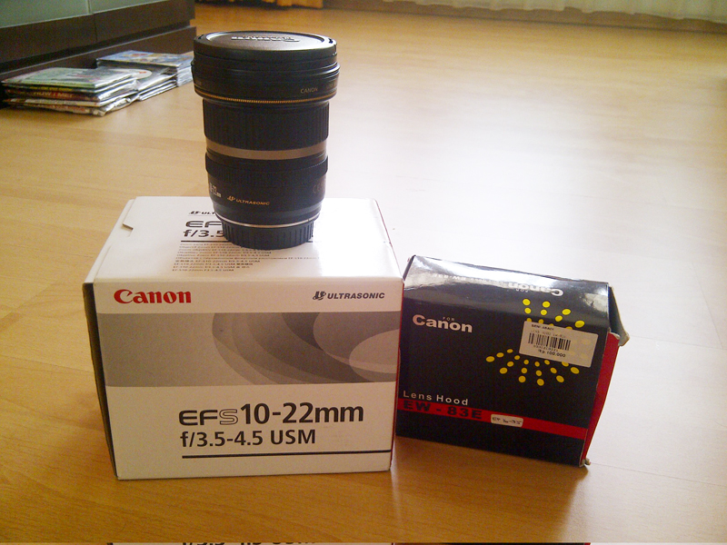 Jual Santai Lens Canon EFS 10-22mm F/3.5 - 4.5 USM ( Like New ) Bonus UV Filter