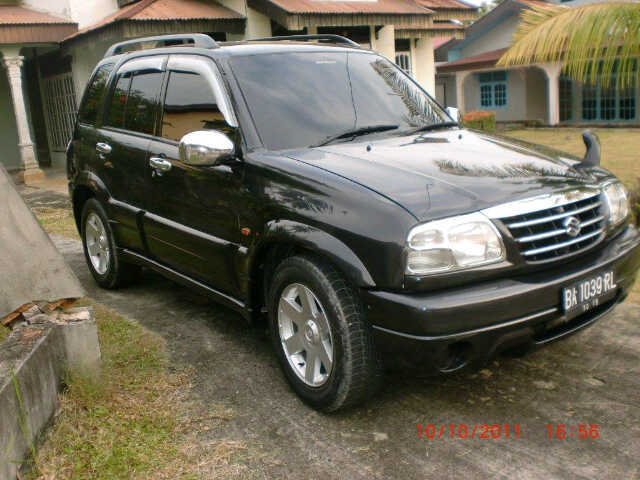 Suzuki ESCUDO 2.0 Thn 2002,warna hitam,110JT nego tipisss.., Only PEKANBARU