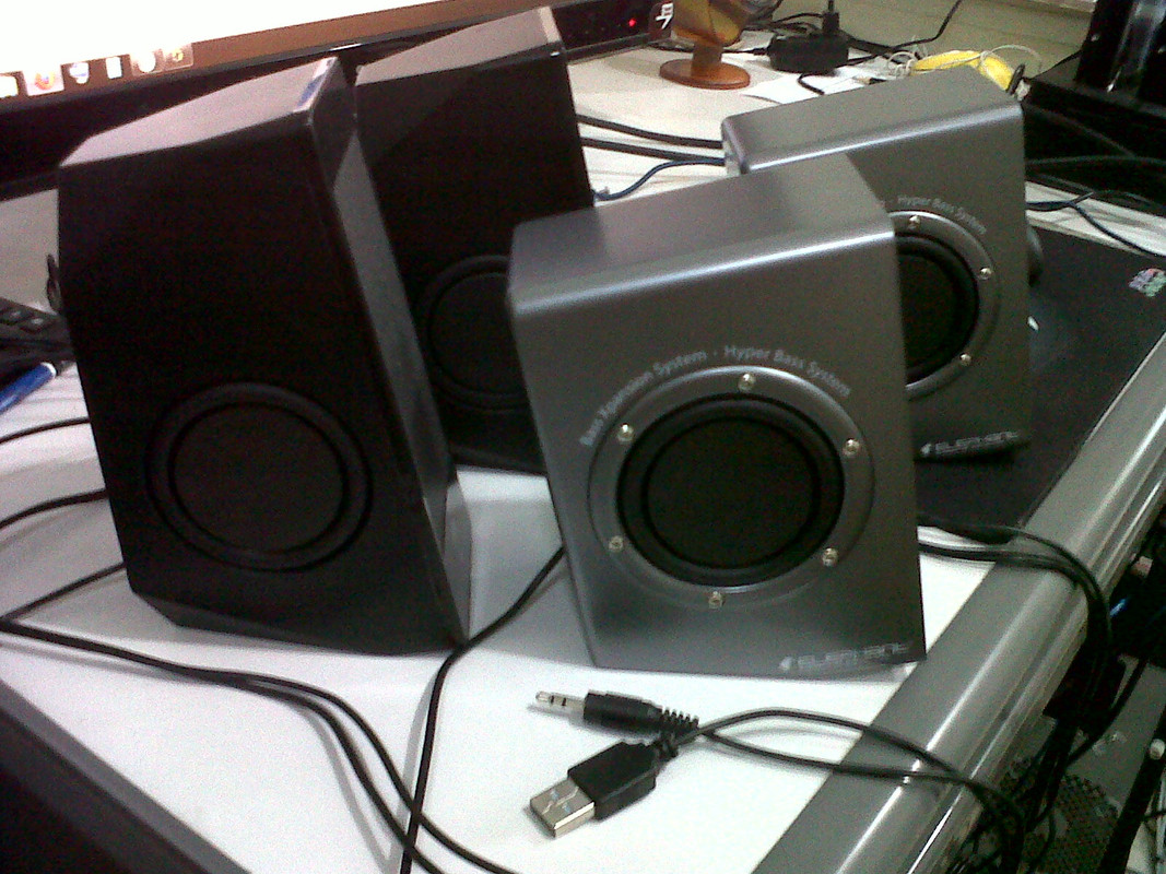 speakerdbe-ns77---usb-powered-20-speaker