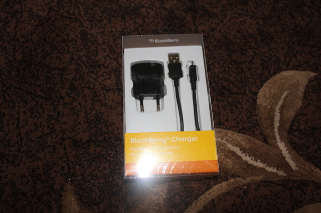 aksesoris four your blackberry n samsung anda(casing, charger, etc