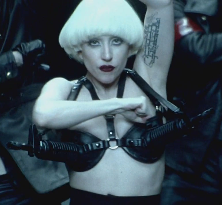 Pantes aja Lady Gaga Ditolak !!