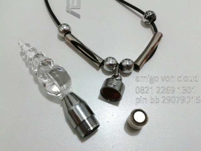 (WTS) Kalung unik "BISA NYALA" cocok untuk Celebrate, Christmast, & New Year