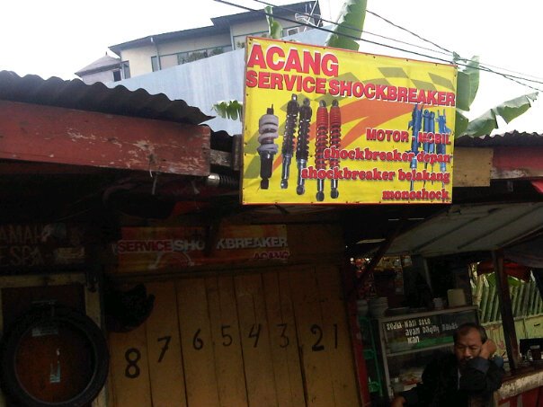 shockbreaker motor anda rusak....ini neh tempat reparasi/service shockbreaker motor