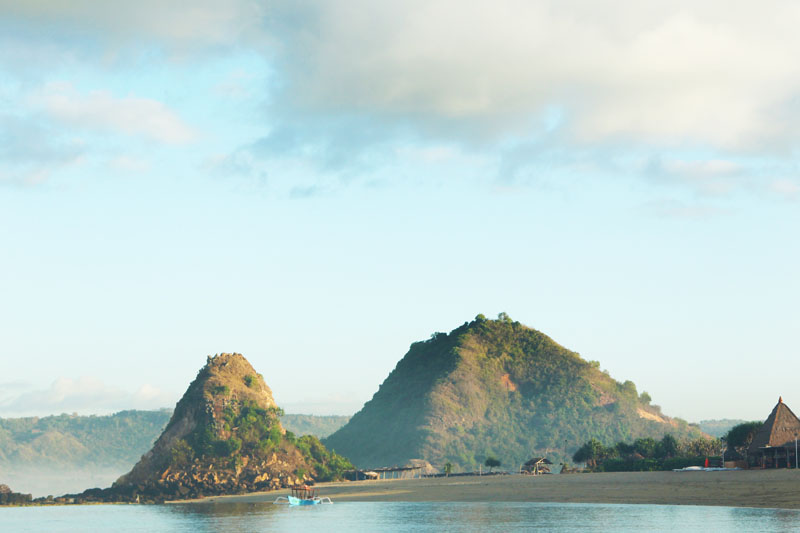 Lombok !!! Pantai Lo Keren Banget, S-U-M-P-A-H !!!