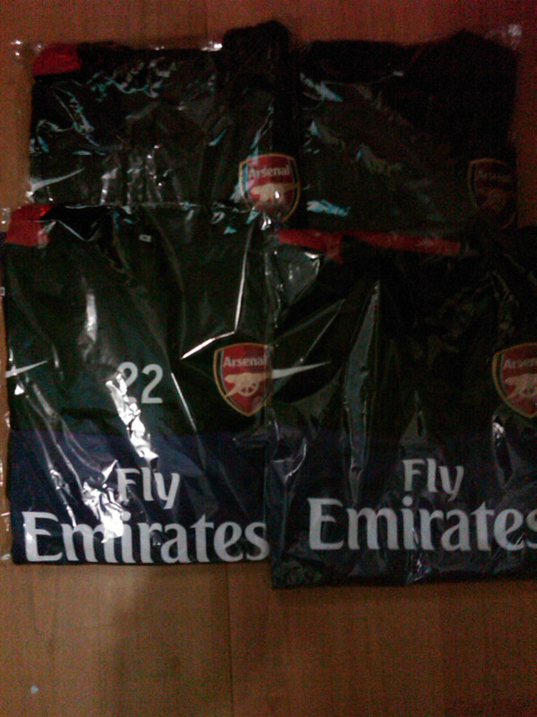 PRE-ORDER ARSENAL NIKE N98 UNOFFICIAL JACKET (terima reseller)