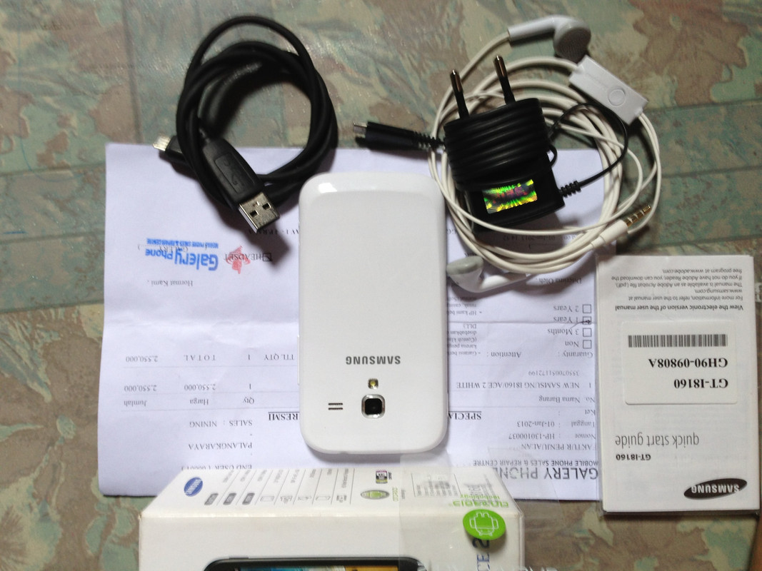 SAMSUNG Galaxy Ace 2 - I8160 Warna Putih. {FullSet} bonus Memory external 16gb