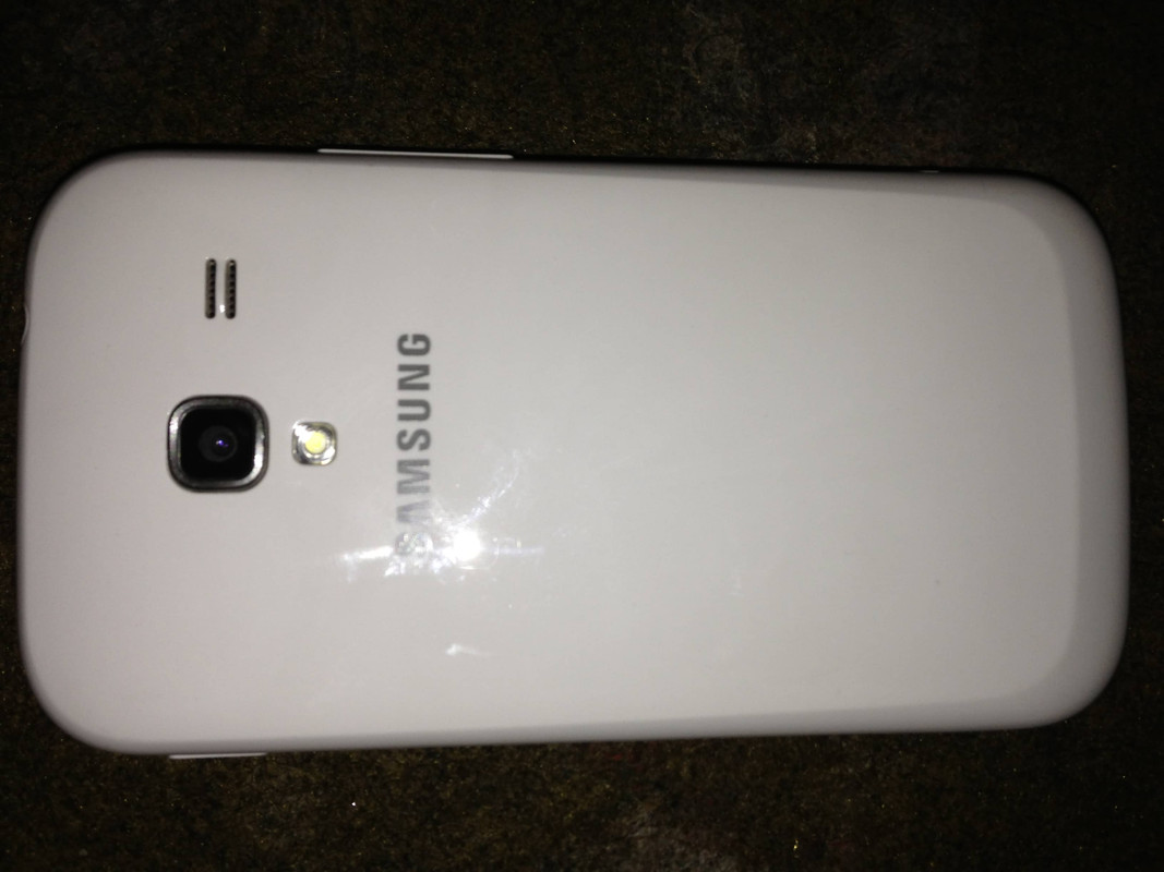 SAMSUNG Galaxy Ace 2 - I8160 Warna Putih. {FullSet} bonus Memory external 16gb
