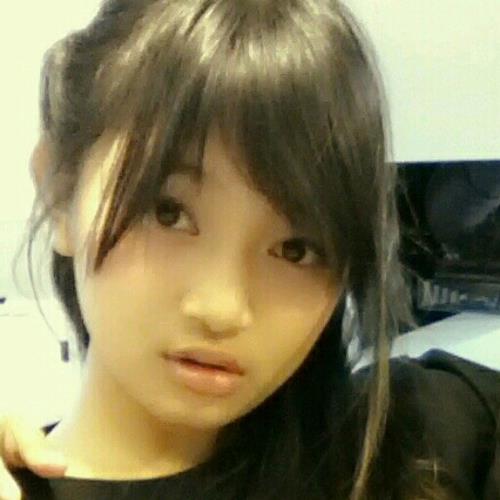 Malem ini sepi banget. Dangdutan bareng Sendy yuk!!!