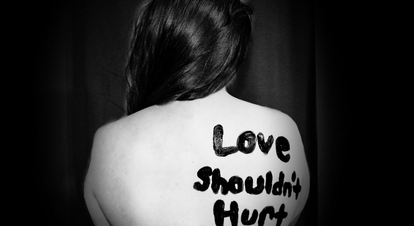4 Tips Meninggalkan Hubungan yang Abusive