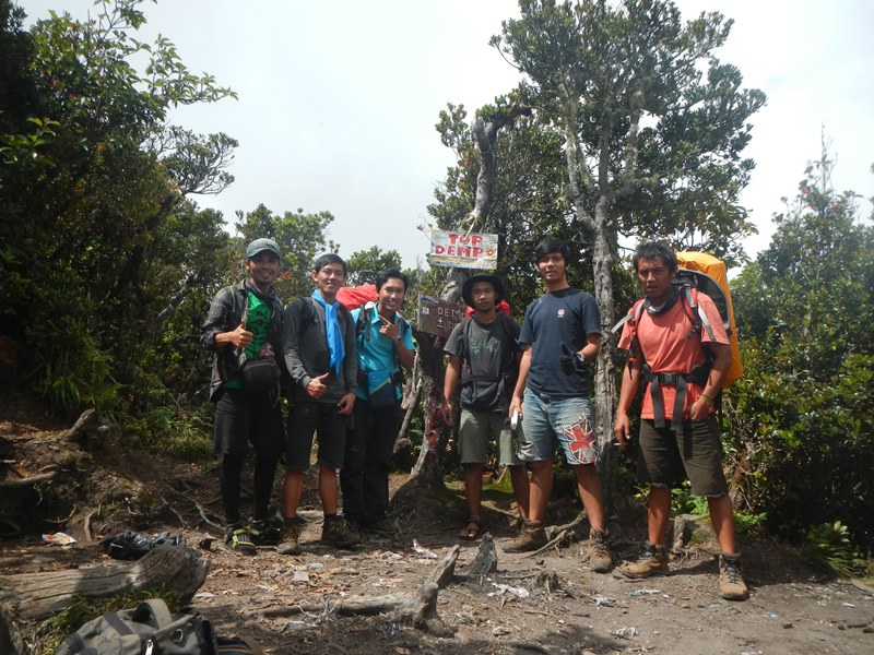 catper-sekali-ke-pagaralam-gunung-dempo--merapi-dan-cughup--cughupnya-terlampaui