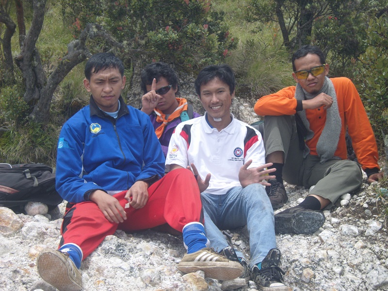 &#91;CatPer&#93; Share Cerita Pertama Kalinya Mendaki : Gunung Lawu Januari 2011