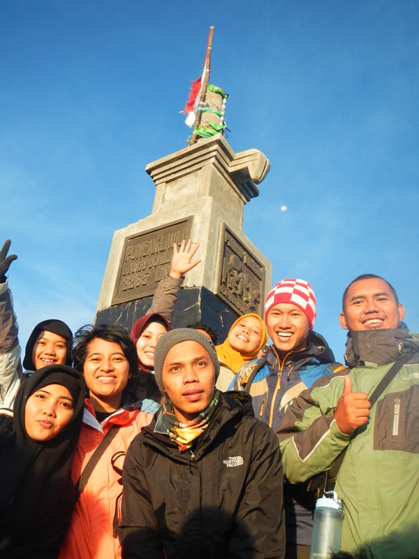 &#91;CatPer&#93;Kaleidoskop Seorang Pekerja Kantoran Mendaki Gunung di Tahun 2014