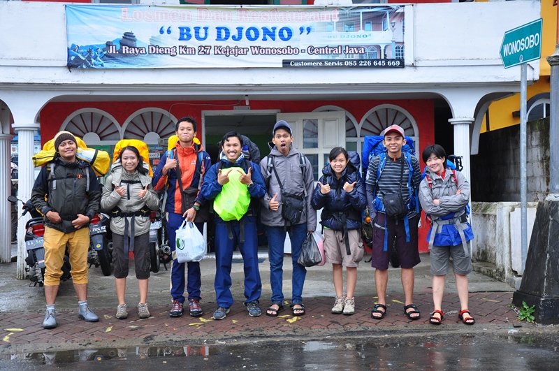 catper-ber-8-kami-menggapai-puncak-gunung-prau-via-dieng-wetan---kalilembu