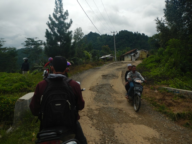 &#91;CatPer&#93; Touring ke Curug Barong dan Curung Bengkok Leuwi Hejo 7 Desember 2014