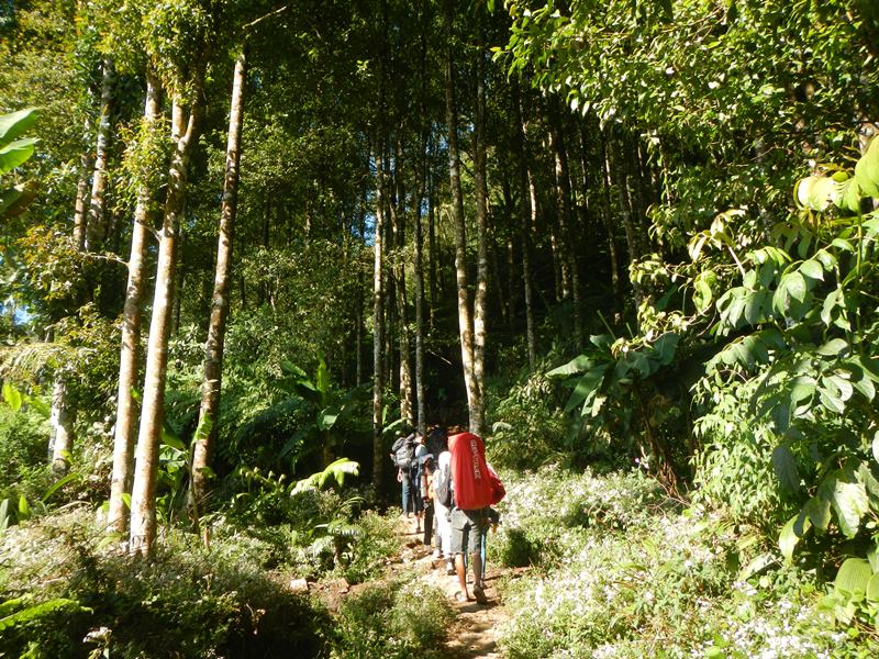 catper-ketika-pekerja-kantoran-mendaki-gunung-gede-26--28-september-2014