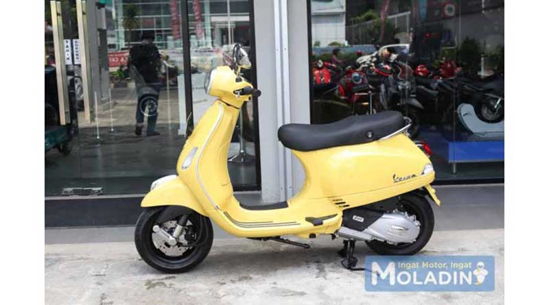 Mau Punya Motor Gaya Retro? Yuk, Kenalan dengan Vespa LX 125