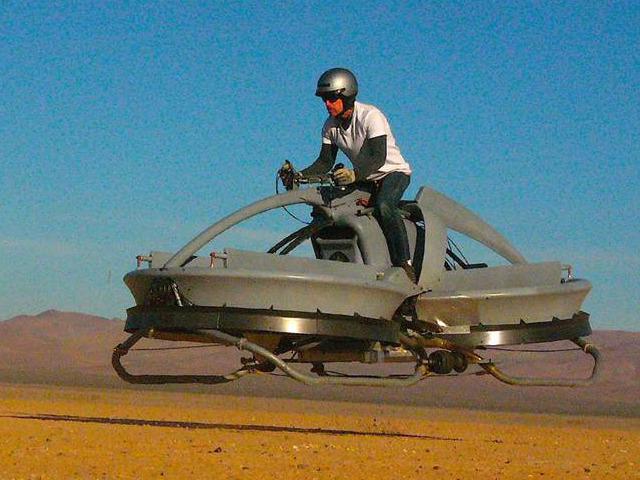 Hoverboard yang Ada Di Film "Back to The Future" Akan Jadi Kenyataan?!!