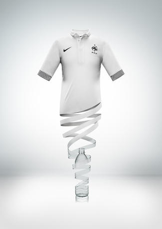 Jersey Tim EURO 2012,dari Daur Ulang Botol Plastik !