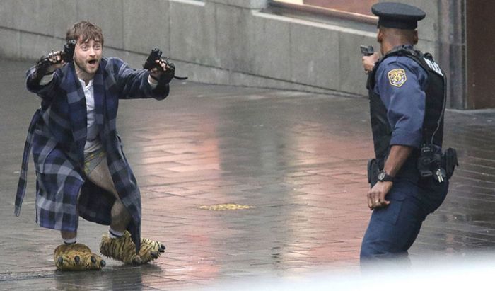 Baru liat film ini guys Guns Akimbo (2020) komen dunk !!