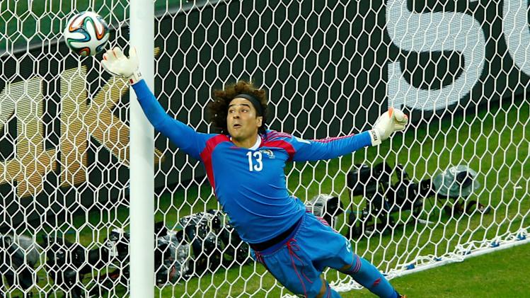 Pemain bernomor Punggung 13 yang dipercaya Pelatih di World Cup 2014