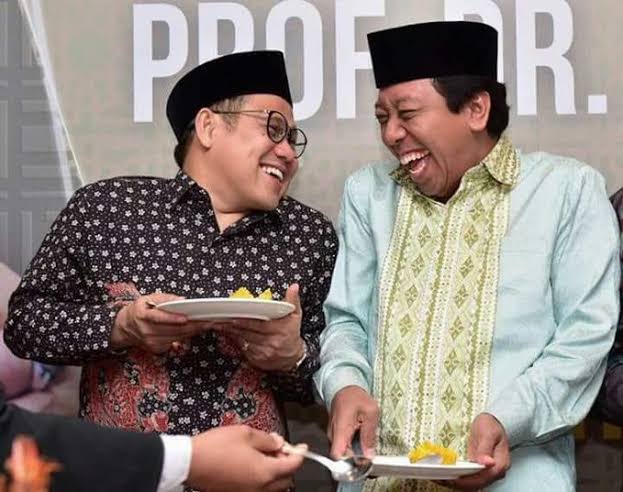 Ade Armando Ingatkan Jokowi Bahaya Mulut Ngabalin di Istana