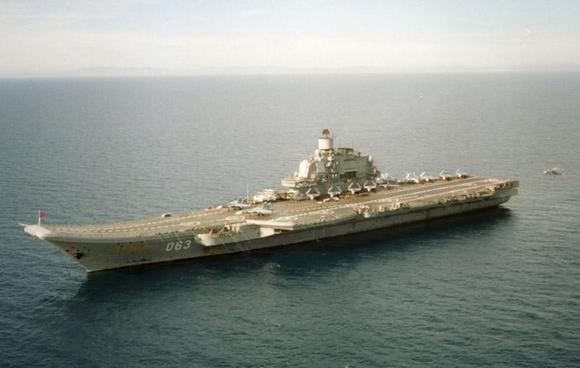 uk-deploys-a-destroyer-to-track-russian-aircraft-carrier