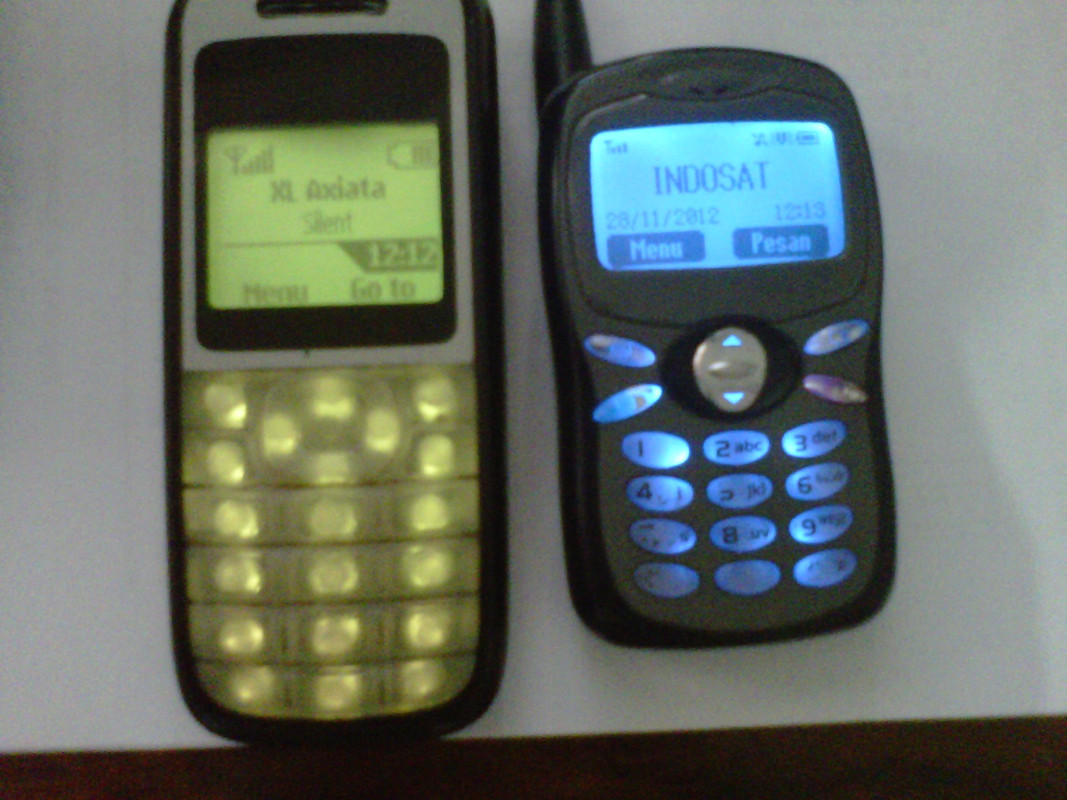 share-ponselnya-temen-temen-yang-biasa-dipake-ber-adventure-donk