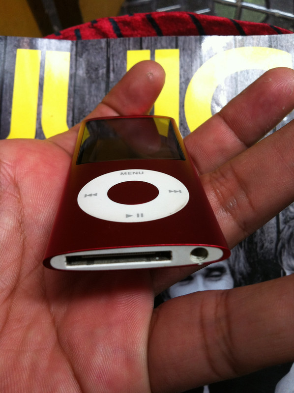 IPOD NANO 4TH GEN 8GB || SPECIAL RED PRODUCT --- MULUS