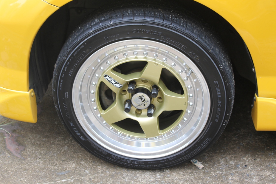 Over Credit Honda Jazz Vtec 2005 MT Limited Edition "Kuning" --> Khusus Pemakai