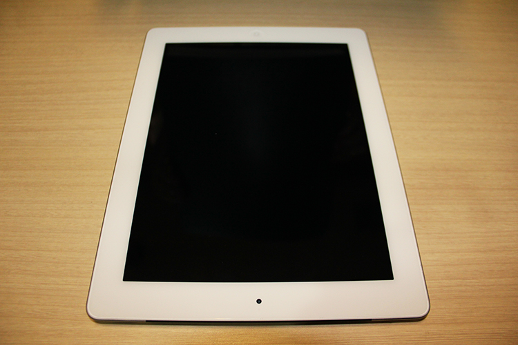 Apple iPad 3 White 3G + Wi-Fi 16GB iOS 5.1.1 Mulus + Garansi Like New..!!