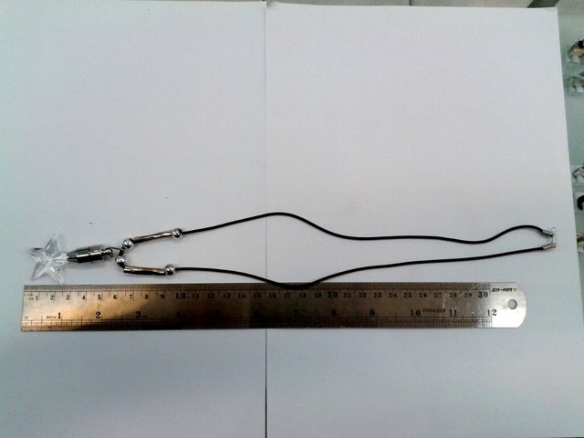 (WTS) Kalung unik "BISA NYALA" cocok untuk Celebrate, Christmast, & New Year