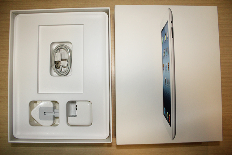 Apple iPad 3 White 3G + Wi-Fi 16GB iOS 5.1.1 Mulus + Garansi Like New..!!