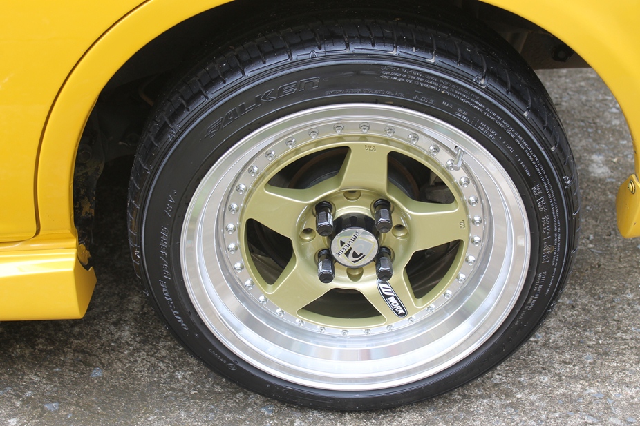 Over Credit Honda Jazz Vtec 2005 MT Limited Edition "Kuning" --> Khusus Pemakai